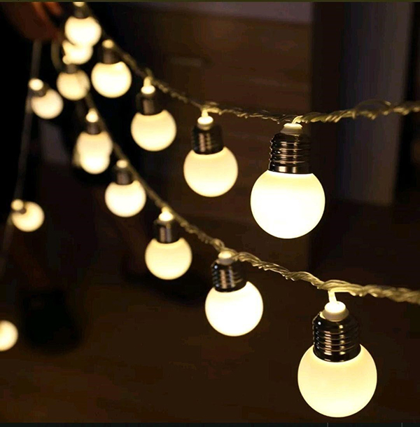 Đèn LED trang trí ngoài trời là dòng đèn bán chạy nhất nhì thị trường hiện nay